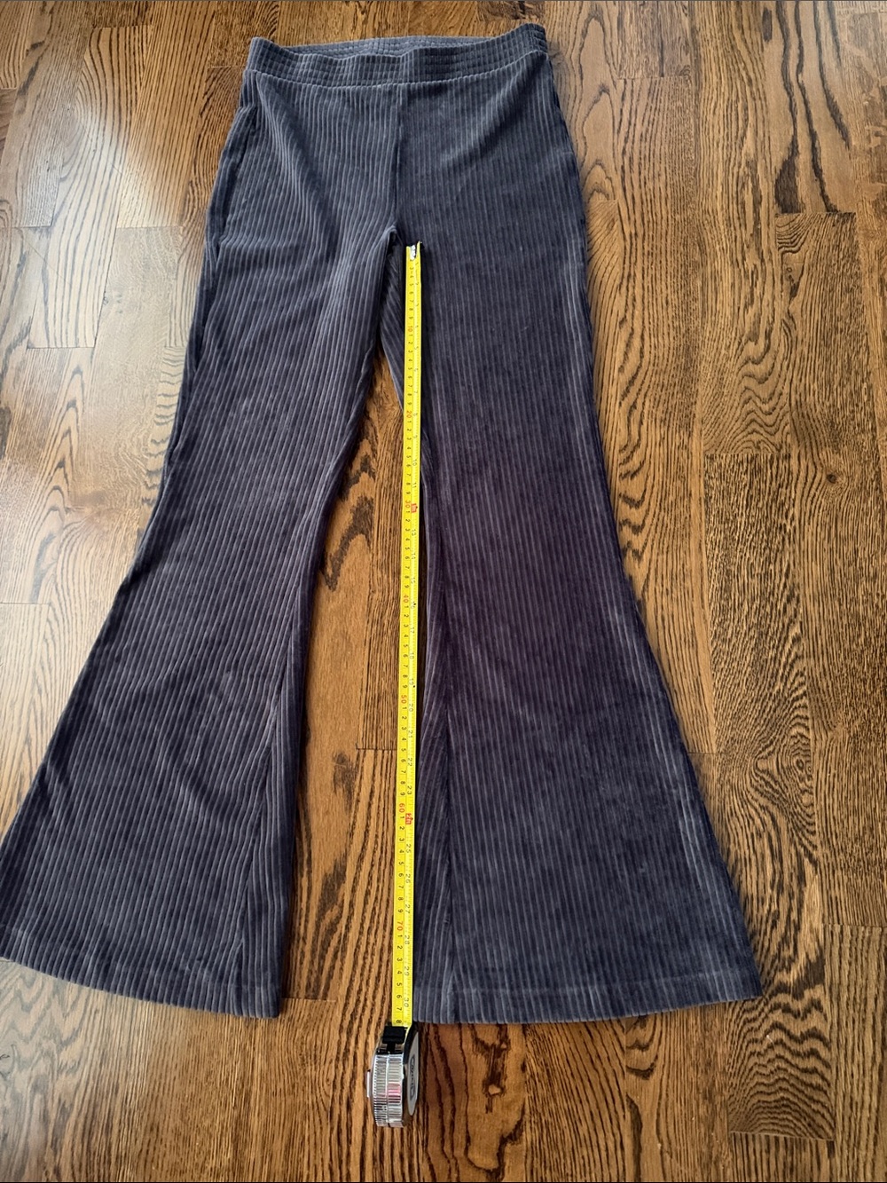 Aerie grey cord flare leggings medium - Picture 10 of 12